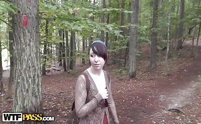 Fucked and Cum shot his girlfriend in the forest